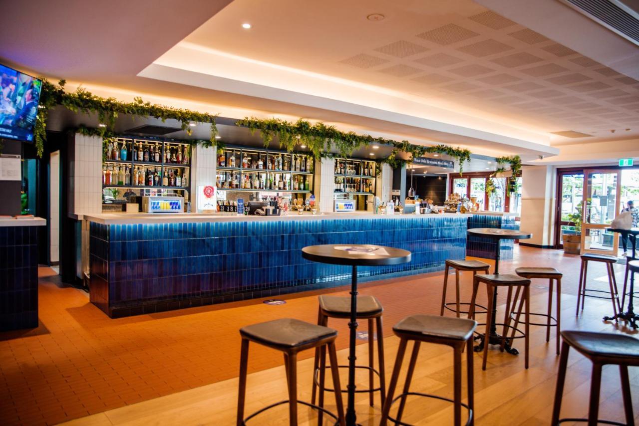 Bankstown Hotel Bagian luar foto